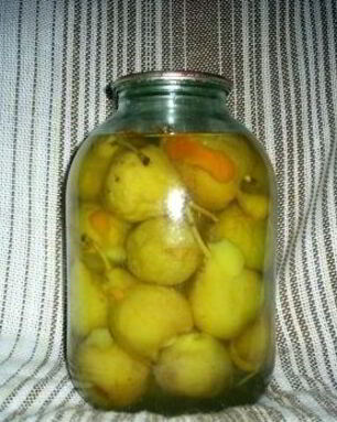 Груши в сахарном сиропе