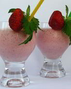 Клубничный коктейль