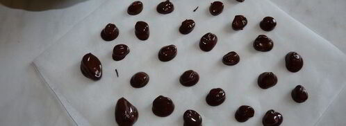 кофе с миндалем и кофейные зернышки в шоколаде. Шаг 3