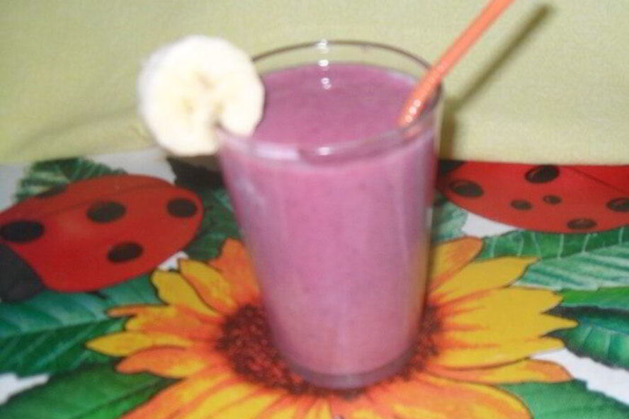 Рецепт бананова-малинового смузи