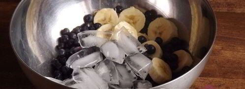 чернично-банановый смузи. Шаг 2