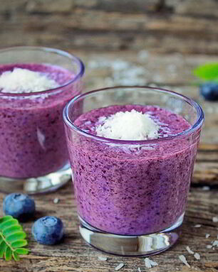 Рисовый смузи с черникой и кокосовыми сливками