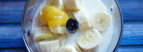 смузи с овсянкой, бананом и клубникой. Шаг 3