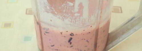 смузи с творогом и черной смородиной. Шаг 4