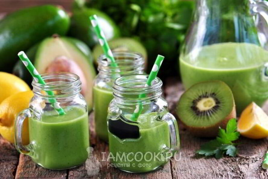 Рецепт витаминного смузи из авокадо и шпината