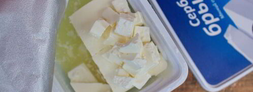 греческий салат с брынзой. Шаг 5