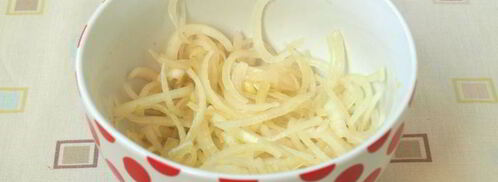 картофельный салат с фасолью и шампиньонами. Шаг 3