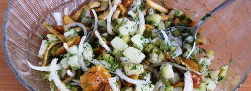 картофельный салат с грибами и маринованным луком. Шаг 4