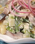 Картофельный салат с сельдью