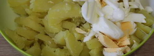 картофельный салат с тунцовым соусом. Шаг 2