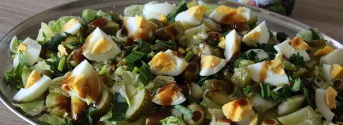 картофельный салат с яйцом и фаршированными оливками. Шаг 4