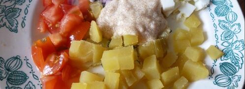 картофельный салат с заправкой из икры. Шаг 3