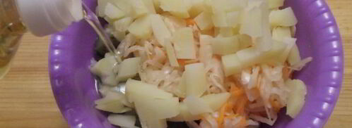 салат с картофелем и соленьями. Шаг 6