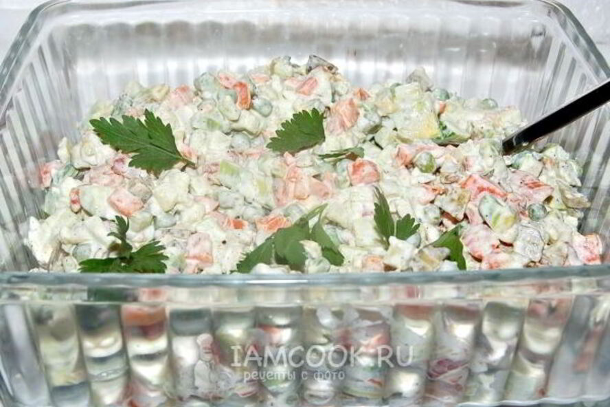 Рецепт оливье с авокадо и семгой