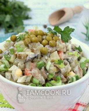 Оливье с шампиньонами