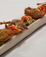 Салат Оливье с раковыми шейками