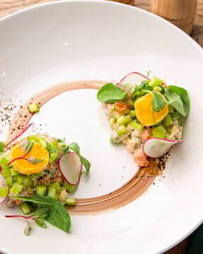 Салат Оливье с языком теленка и хрустящим желтком