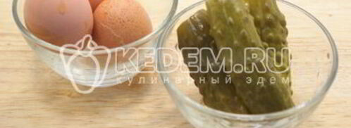 салат с курицей праздничное оливье. Шаг 3