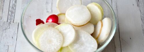 овощной салат с моцареллой. Шаг 2