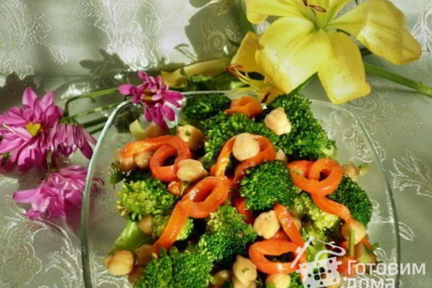Рецепт салата из нута и брокколи