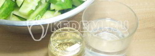 салат из огурцов пальчики оближешь. Шаг 6