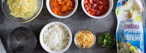 салат мимоза с семгой. Шаг 2