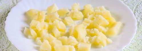 салат московский с копченой колбасой. Шаг 4