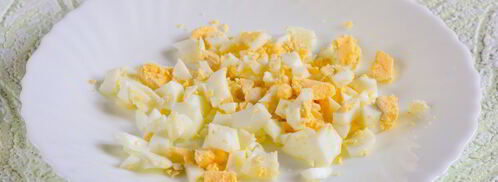 салат московский с копченой колбасой. Шаг 5