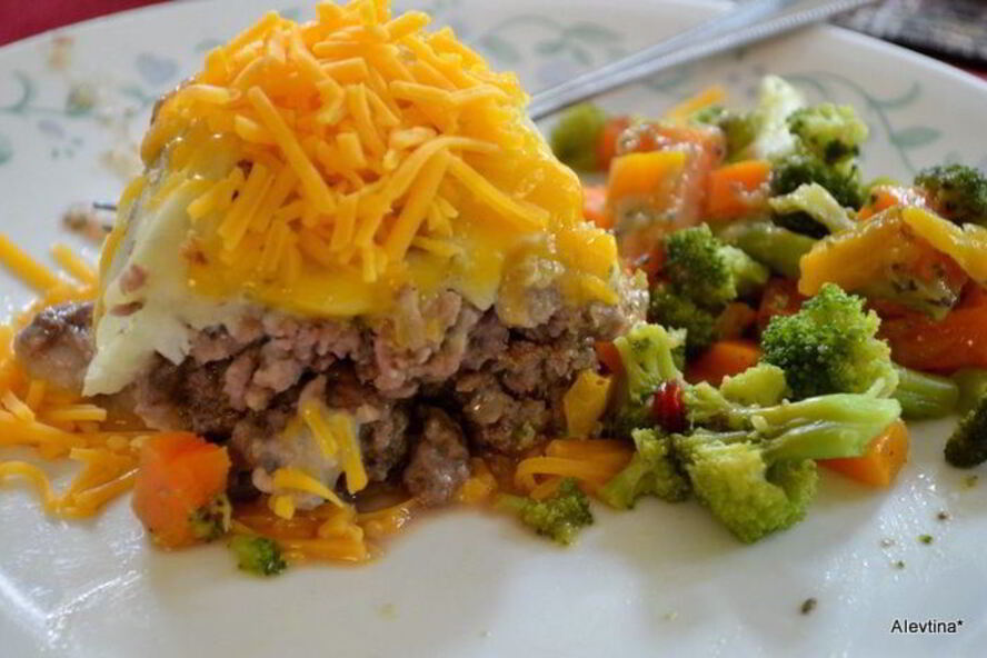 Рецепт мясного хлеба под шубой