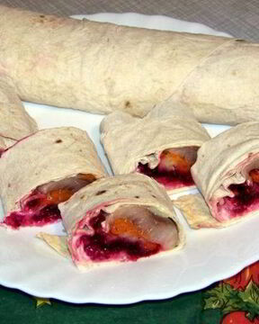 Рулет селедка под шубой в лаваше