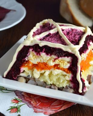 Салат Рыба под шубой