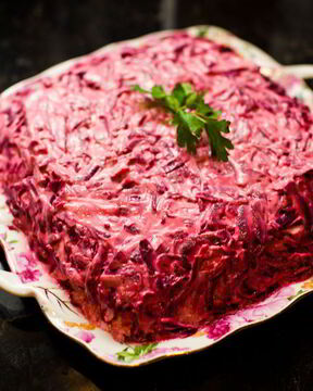 Сельдь под шубой с яблоком