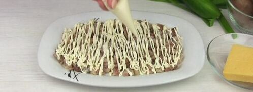 селедка под зеленой шубой с сыром и без свеклы. Шаг 2