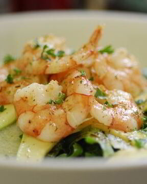 Салат с креветками Вкусный