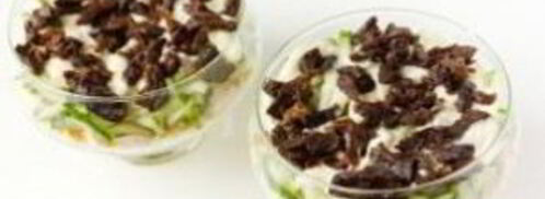 салат с курицей в креманках. Шаг 12