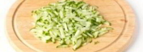 салат с курицей в креманках. Шаг 5