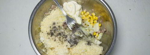 салат с печенью трески и кукурузой. Шаг 4