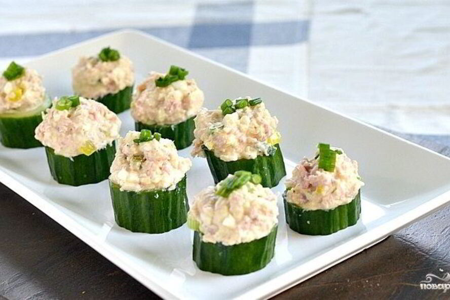 Рецепт салата с ветчиной и огурцами