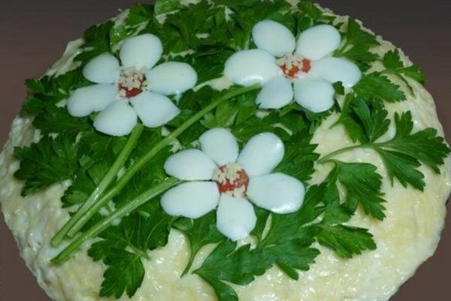 Рецепт салата три цветка с грибами и курицей