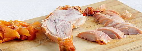 салат цезарь с копченой курицей. Шаг 5