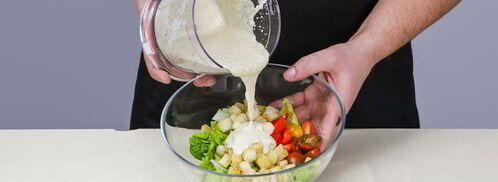 салат цезарь с курицей и беконом. Шаг 4