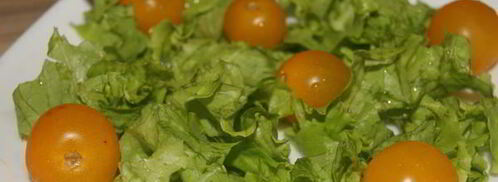 салат цезарь с рыбой. Шаг 2