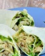 Салат Цезарь в лаваше