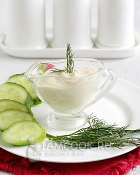 Соус для салата Цезарь на йогурте