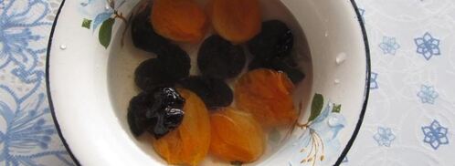 свекольный салат с курагой и черносливом. Шаг 2