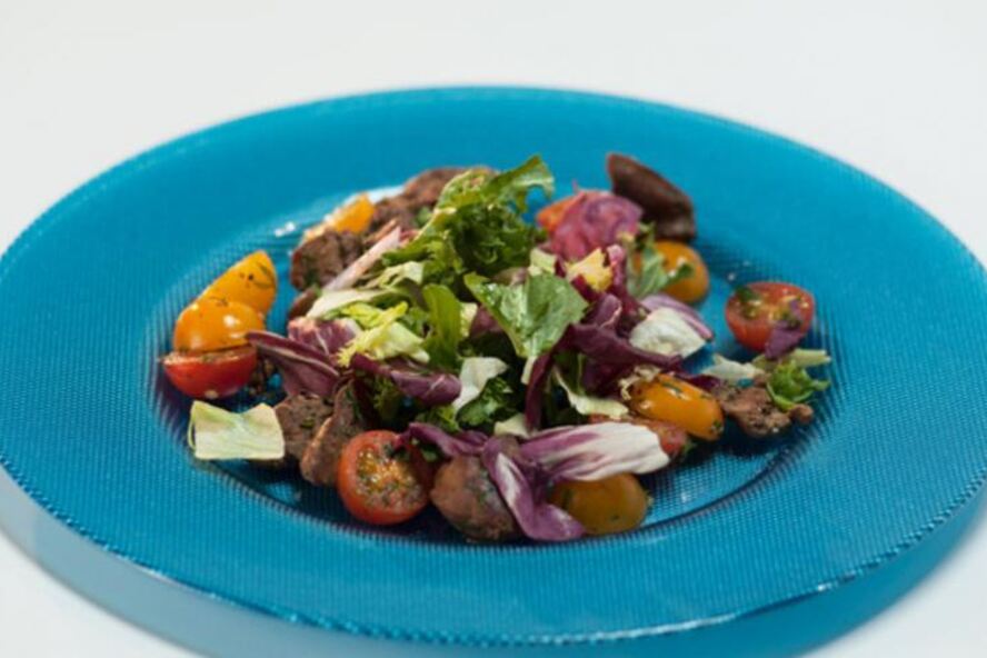 Рецепт теплого салата из куриной печенки