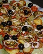 Теплый салат с подсушенными помидорами