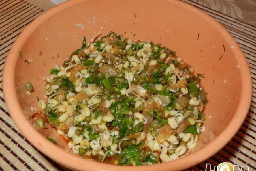 Рецепт тергум-чи — салата из пророщенного маша