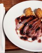 Соус к мясу из черной смородины