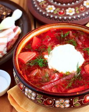 Борщ классический со свеклой